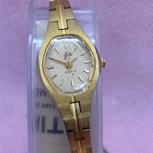 Jolie Women's Gold Quartz Watch